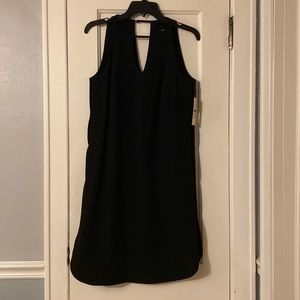 NWT! Black Sharagano sleeveless dress. Size 4. Super cute but too small ☹️